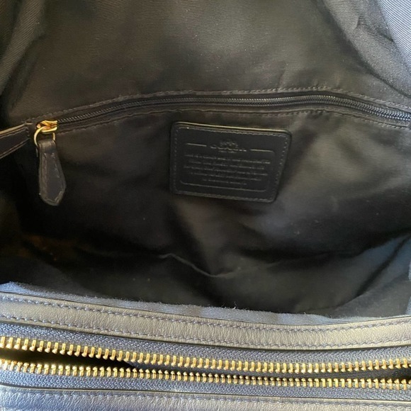 Coach Carlyle Bag‎ - Picture 6 of 16